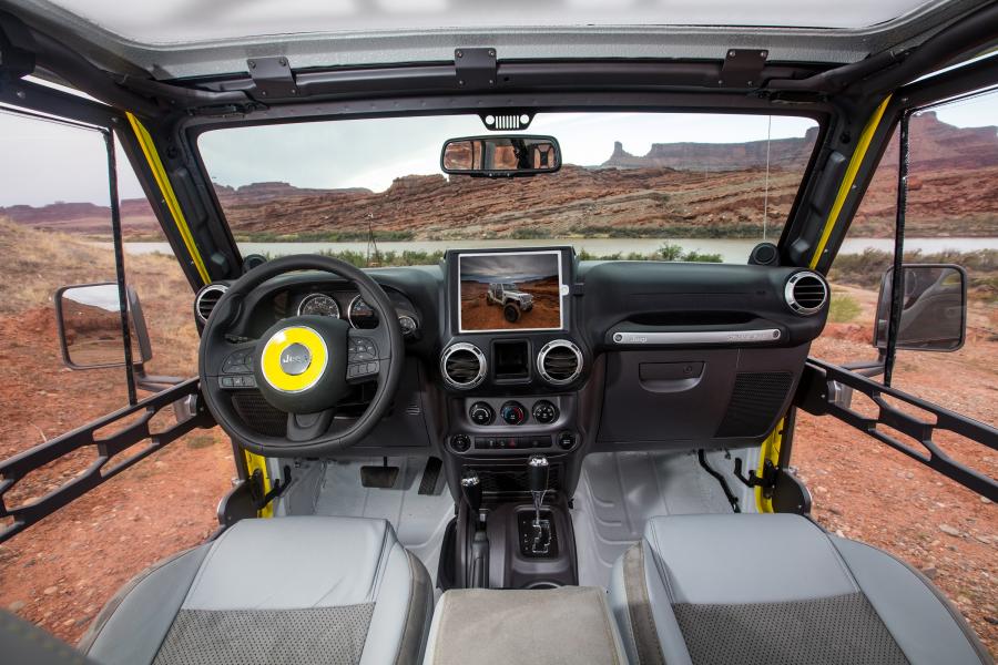 Торпедо Jeep Safari Concept (JK) 2017 года  (фото 19 из 25)